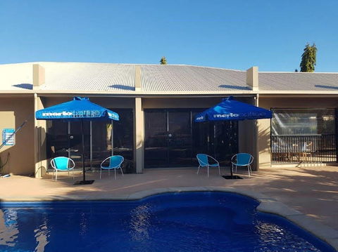 Chinchilla Palms Motor Inn - Sunshine Coast Guide 0
