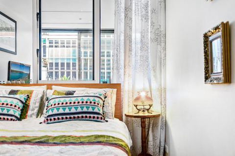 Zelda Beyond A Room Private Apartments - Sunshine Coast Guide 0