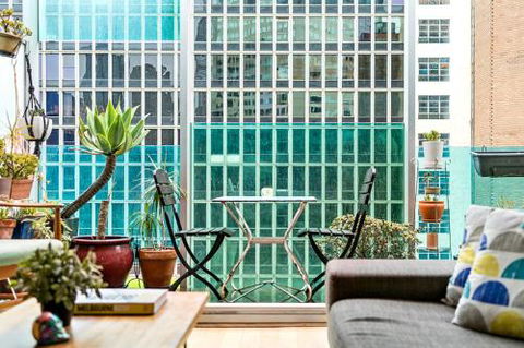 Zelda Beyond A Room Private Apartments - Sunshine Coast Guide 4