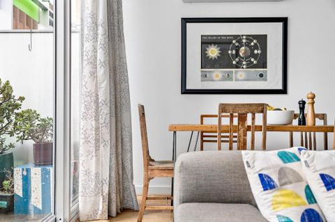Zelda Beyond A Room Private Apartments - Sunshine Coast Guide 2