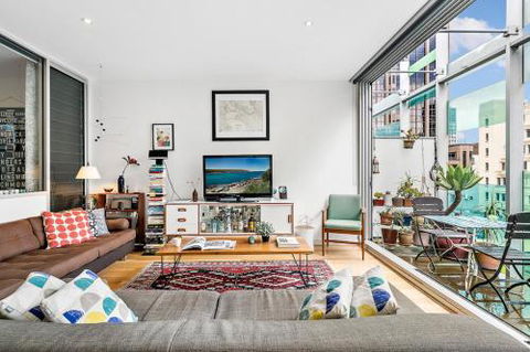 Zelda Beyond A Room Private Apartments - Sunshine Coast Guide 1