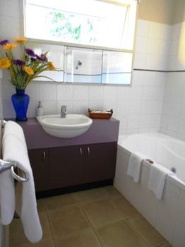 Acacia House Retreat Daylesford - Sunshine Coast Guide 4