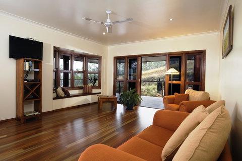 The Summit B&B - Sunshine Coast Guide 4