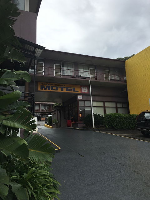 Flinders Motel - Sunshine Coast Guide 2