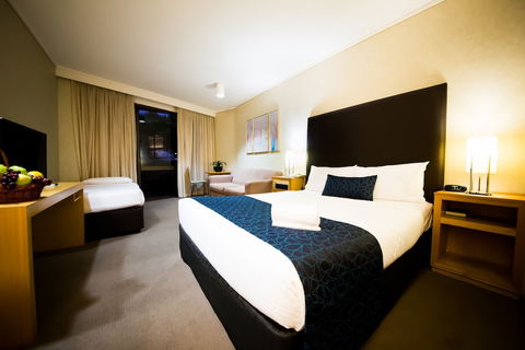 Sandown Regency - Sunshine Coast Guide 6