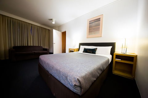 Sandown Regency - Sunshine Coast Guide 5