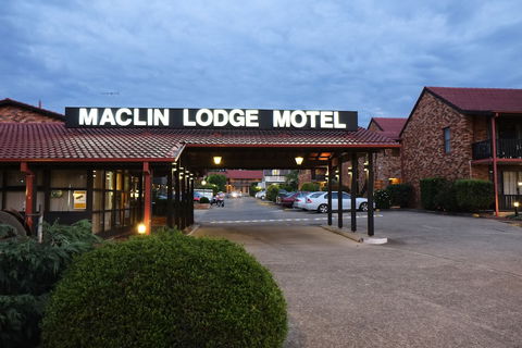 Maclin Lodge Motel - Sunshine Coast Guide 2