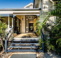 Bowen Terrace Accommodation - Sunshine Coast Guide
