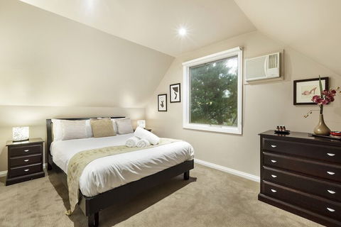 Briars Cottage - Daylesford - Sunshine Coast Guide 6