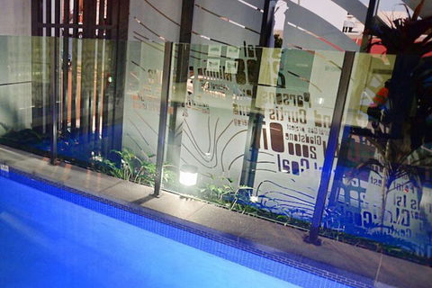 Oaks Gladstone Grand Hotel - Sunshine Coast Guide 2