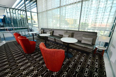 Oaks Gladstone Grand Hotel - Sunshine Coast Guide 7