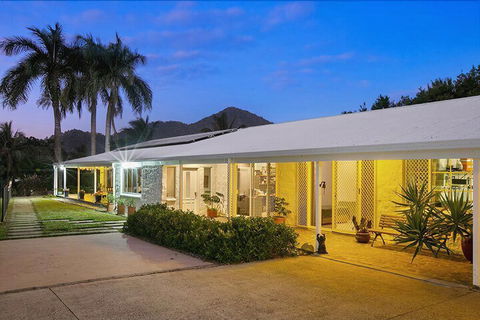 Jungara Bed & Breakfast - Sunshine Coast Guide 3
