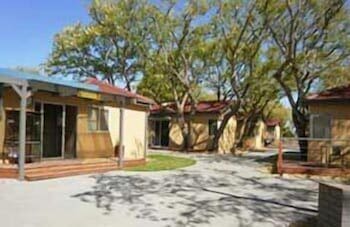 Kickback Cottages - Sunshine Coast Guide 4