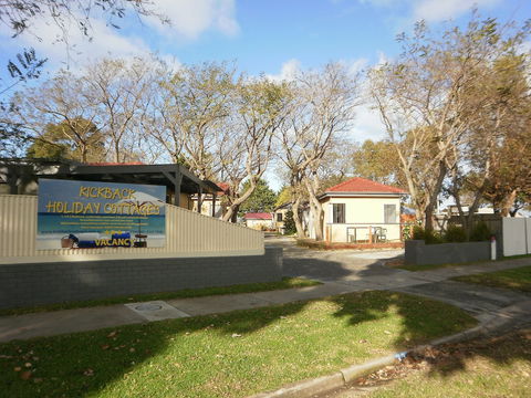 Kickback Cottages - Sunshine Coast Guide 3