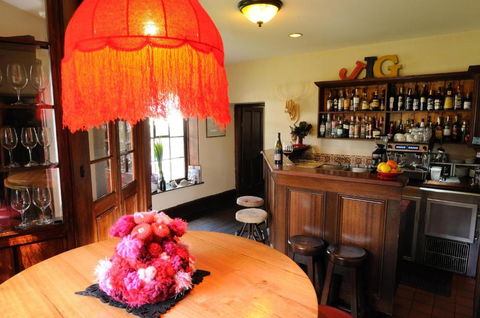 Merrijig Inn - Sunshine Coast Guide 1