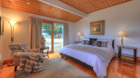 The Peninsula Experience - Sunshine Coast Guide 3