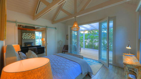 The Peninsula Experience - Sunshine Coast Guide 2