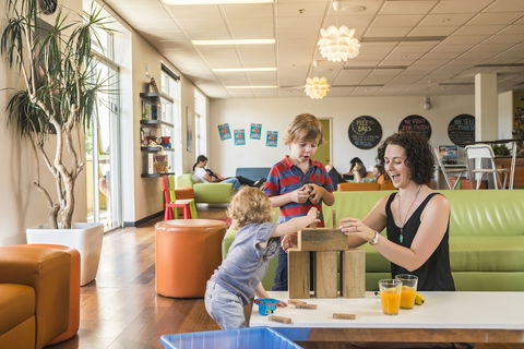 Adelaide Central YHA - Hostel - Sunshine Coast Guide 5