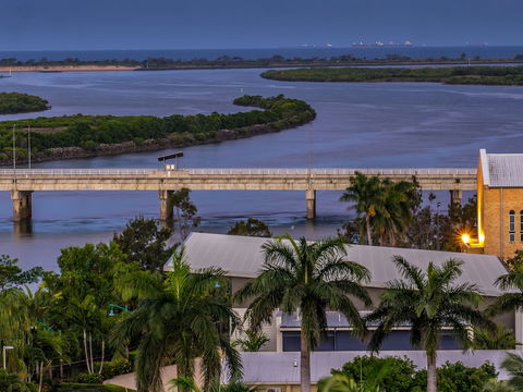 Lanai Riverside Apartments - Sunshine Coast Guide 4