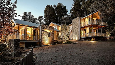 Hepburn Spa Retreat - Sunshine Coast Guide 0