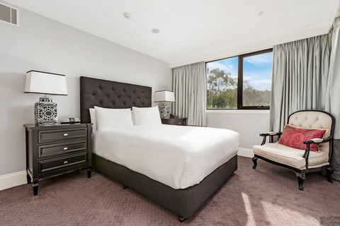 Miramare Gardens - Sunshine Coast Guide 5
