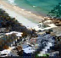 Pacific Regis Apartments - Sunshine Coast Guide