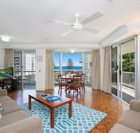 Rainbow Bay Resort - Sunshine Coast Guide