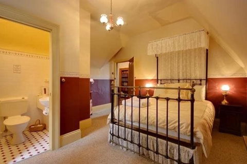 Westella Colonial B&B - Sunshine Coast Guide 3