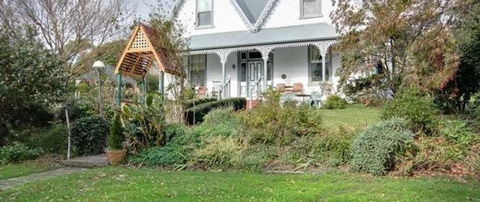 Westella Colonial B&B - Sunshine Coast Guide 0