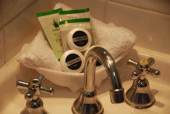 Acacia Motel Griffith - Sunshine Coast Guide 5