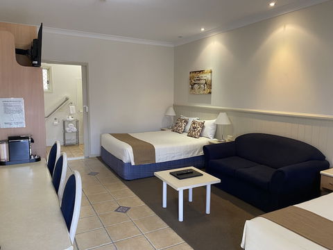 Dalby Mid Town Motor Inn - Sunshine Coast Guide 6