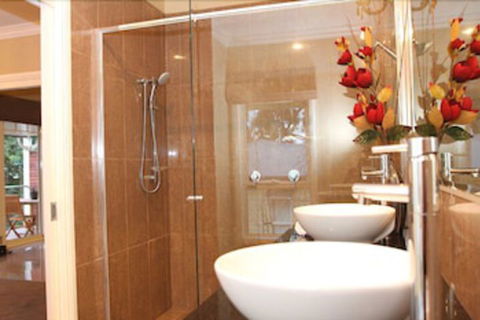 3 Kings Bed And Breakfast - Sunshine Coast Guide 4