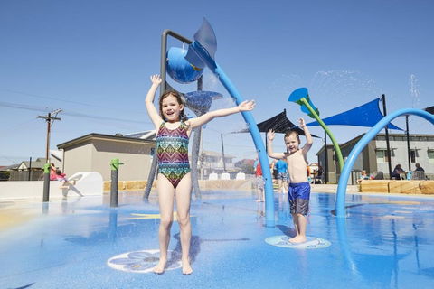 NRMA Victor Harbor Beachfront Holiday Park - Sunshine Coast Guide 3