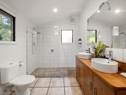 Maviss Cabins At Mt. Warning - Sunshine Coast Guide 1
