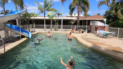 Billabong Lodge Motel - Sunshine Coast Guide 5