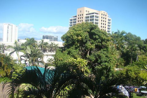 Orchid Guest House - Sunshine Coast Guide 5