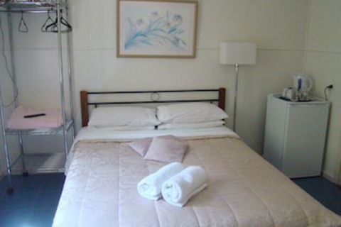 Orchid Guest House - Sunshine Coast Guide 0