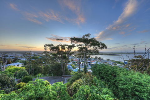 Sheer Pleasure Accommodation - Sunshine Coast Guide 5