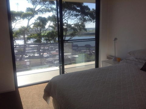 Sheer Pleasure Accommodation - Sunshine Coast Guide 3