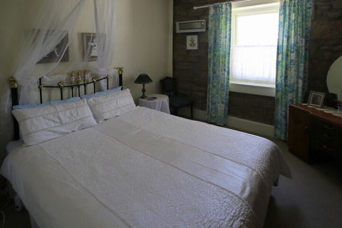 Christopher Halls Colonial Accommodation - Sunshine Coast Guide 2