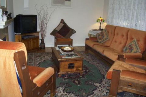 Cottage On Tottenham - Sunshine Coast Guide 6