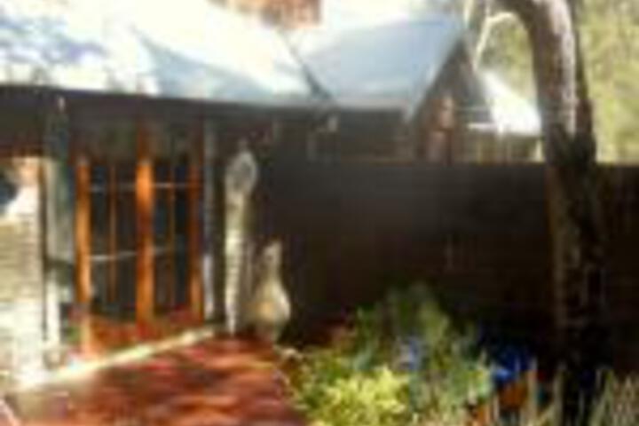 Pickering Brook WA Sunshine Coast Guide