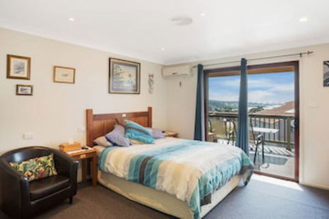 Anchors Aweigh Narooma - Sunshine Coast Guide 0