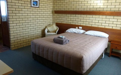Coastal Comfort Motel - Sunshine Coast Guide 6