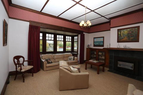 COLWYN HOUSE & STABLE COTTAGE B B - Sunshine Coast Guide 5