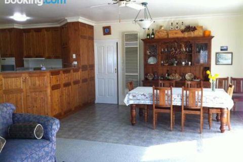 Birches Luxury Spa Chalets - Sunshine Coast Guide 2