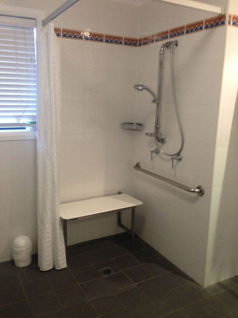 Albert Motel - Sunshine Coast Guide 6