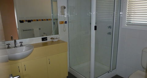 Albert Motel - Sunshine Coast Guide 4