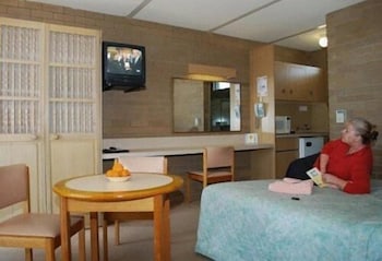 Town Centre Motor Inn - Sunshine Coast Guide 6