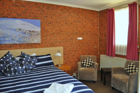 Merrijig Motor Inn Resort - Sunshine Coast Guide 6